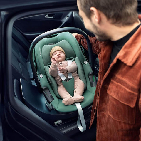 360° Swivel Car Seat Set with Base (0–4y)